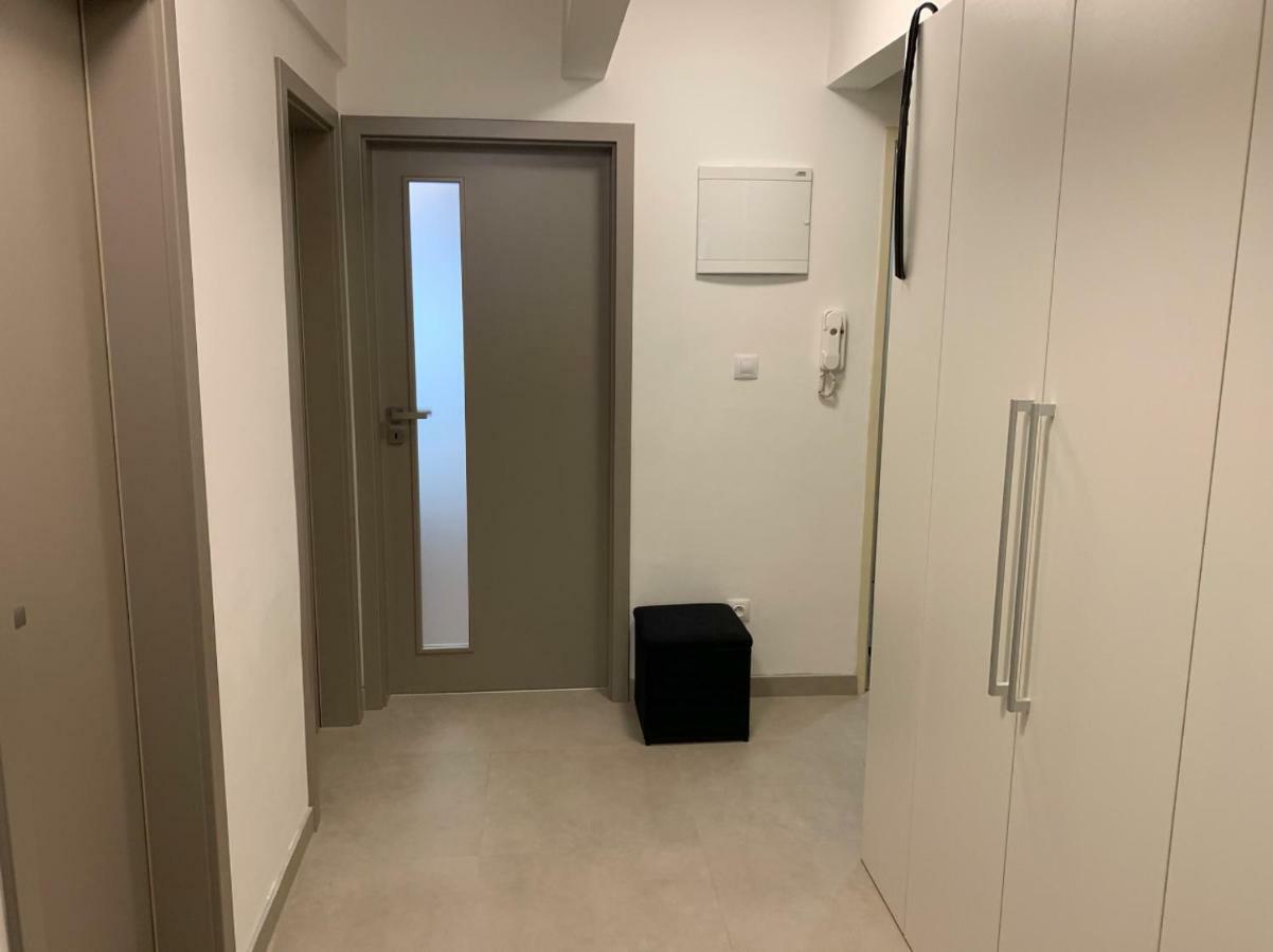 Ap 1 - Apartments 4U Brezinova "Overnight Simply" Градец-Кралове Экстерьер фото